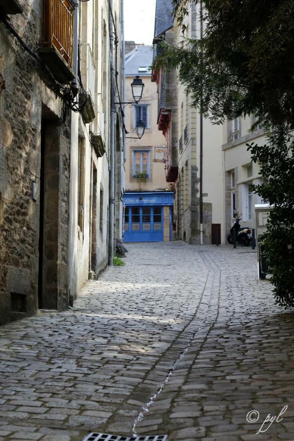 T2 parking à réserver Wi-Fi 10' à pied du port Vannes Exterior foto